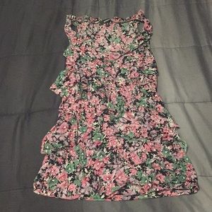 Express tank top(PRICE DROP) need gone asap